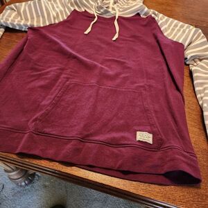 Lightweight hooded sweatshirt